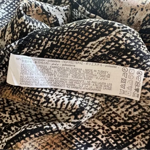 🔻SOLD🔻Zara Snake Print Slip Skirt - Picture 7 of 10